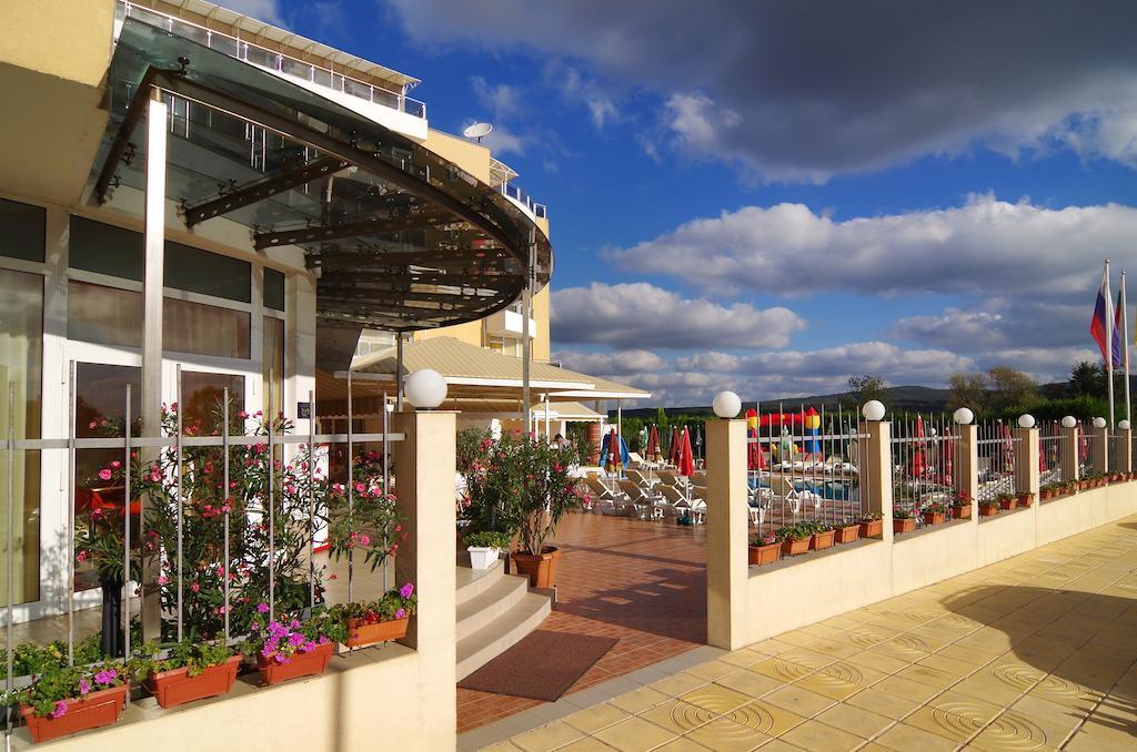 Plamena Palace Hotel 4*