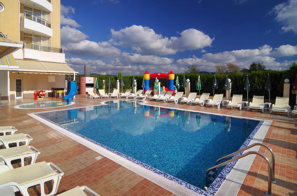 Plamena Palace