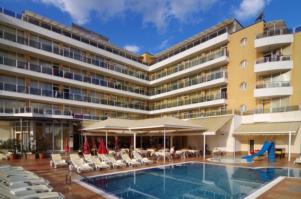 Plamena Palace 4*